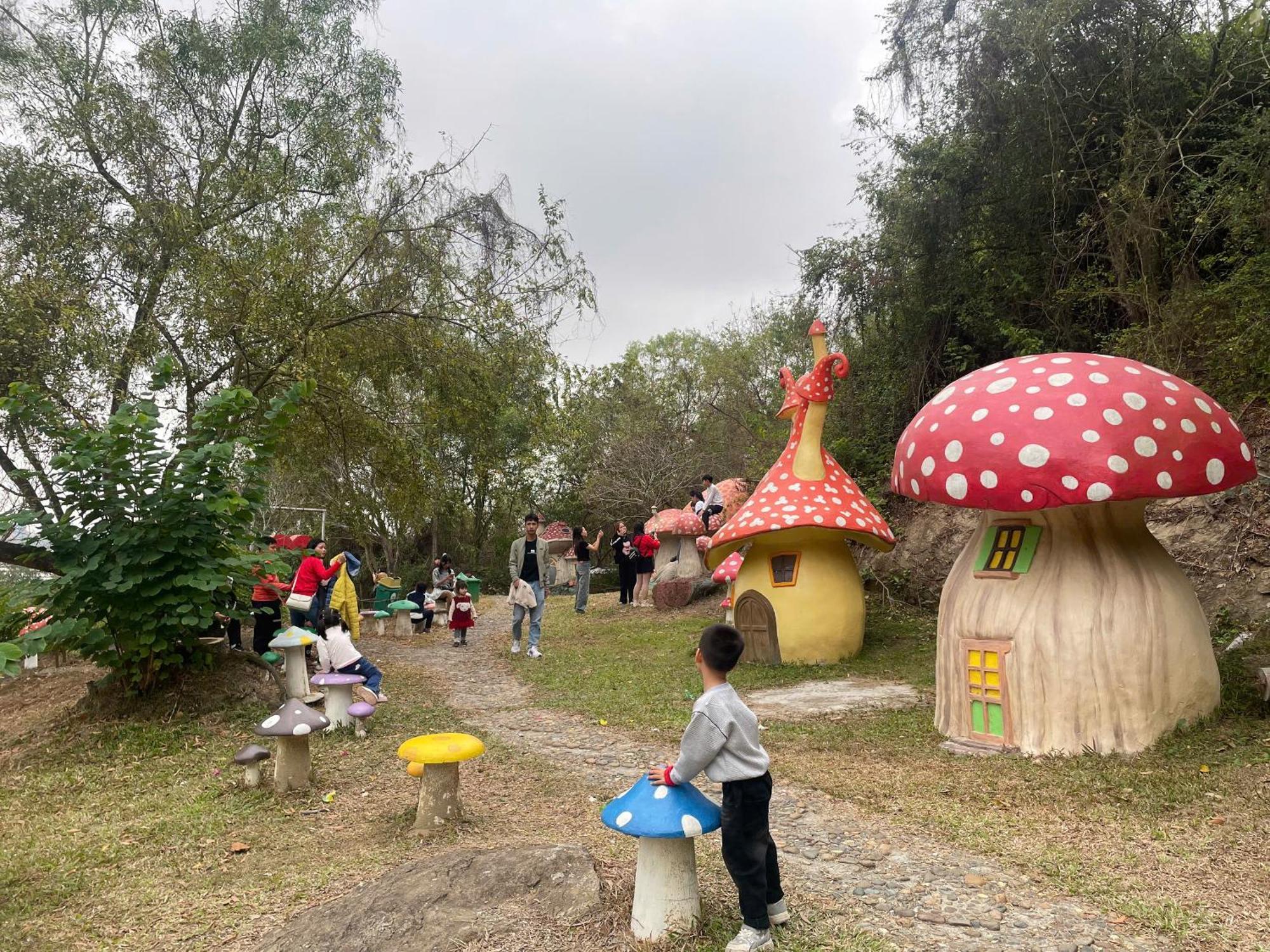 Khu Du Lich Sinh Thai Nui Ngam ナムディン エクステリア 写真